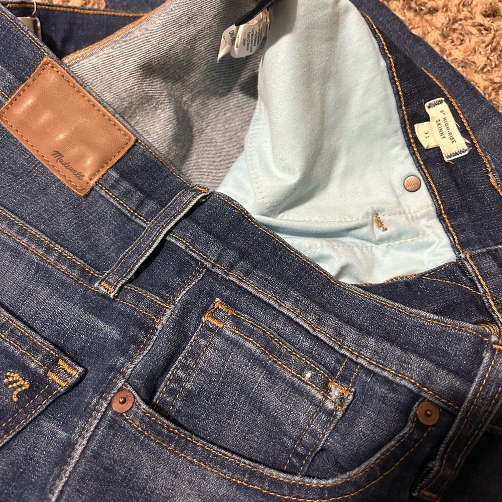 Women's Madewell 9” High Rise Distressed Blue Jeans - Picture 5 of 5